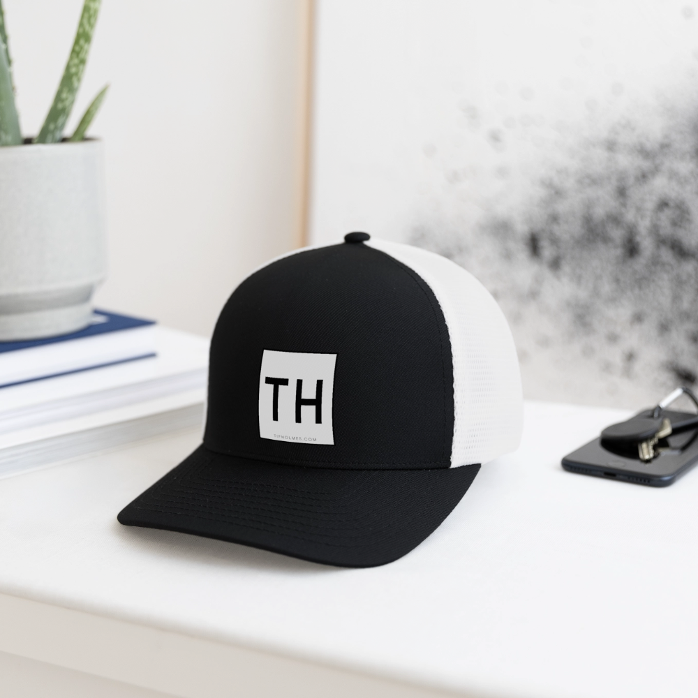 Flexfit Fitted Baseball Cap with TH Logo - black/white