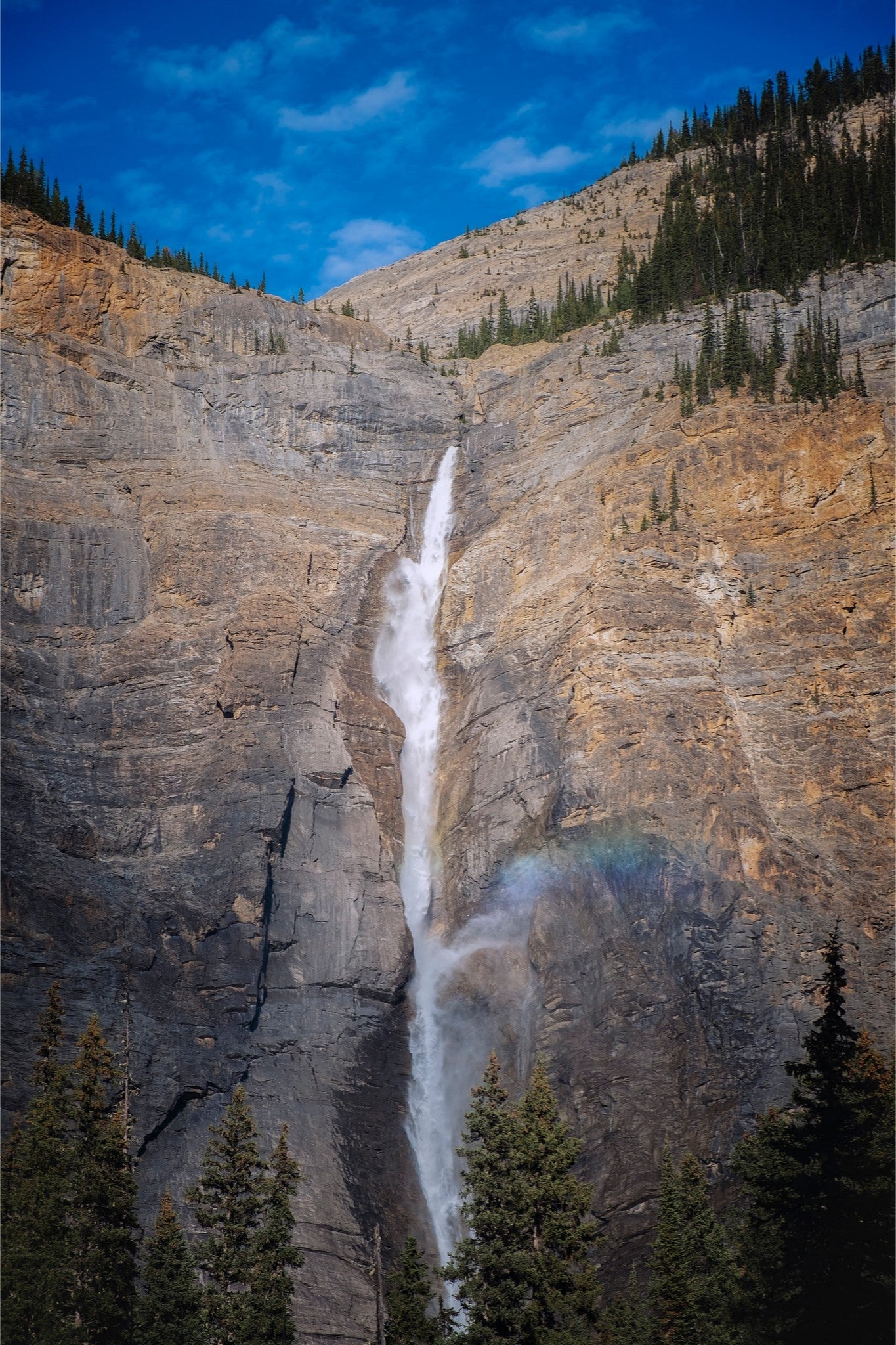 Takakkaw Falls